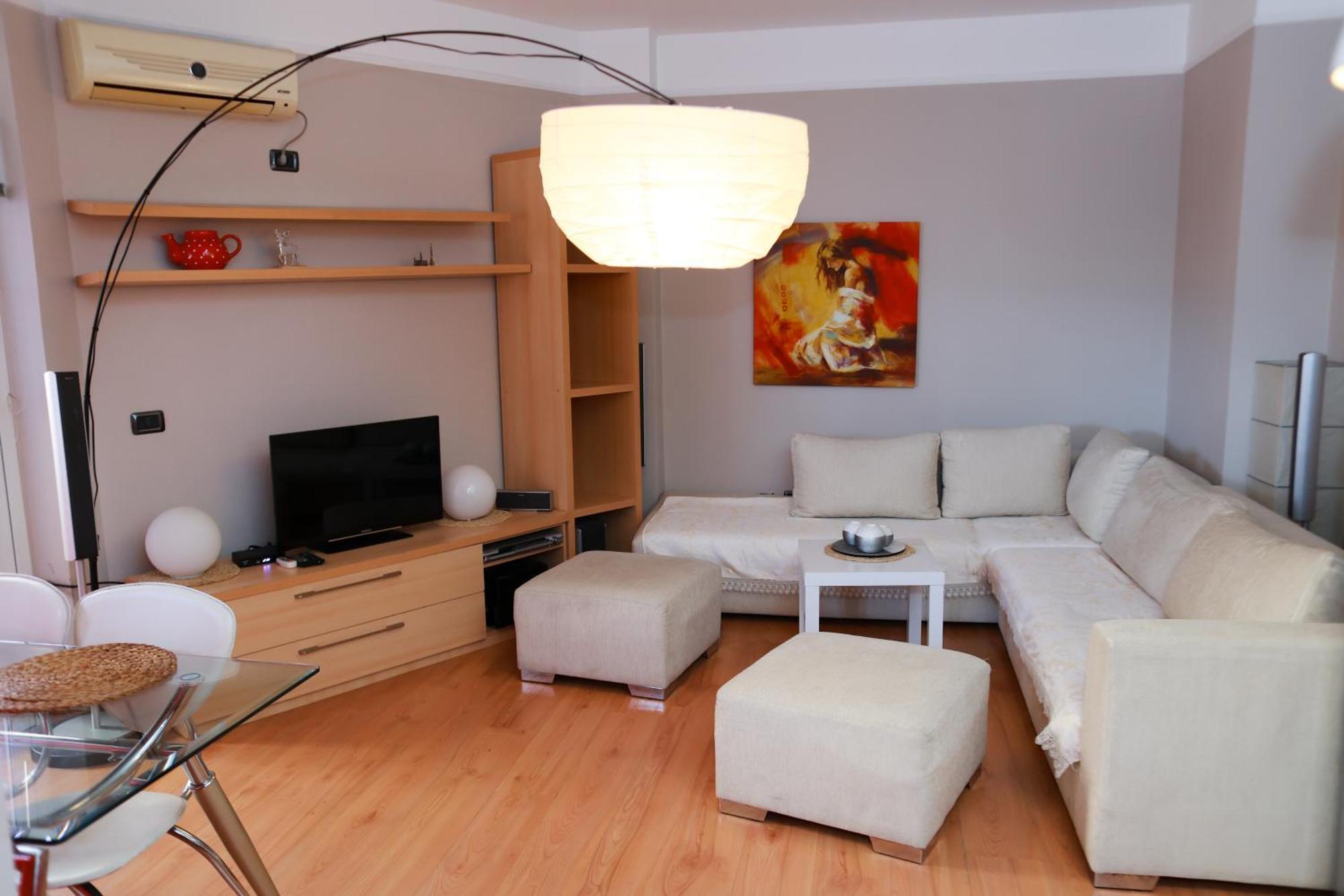 Cherry Apartment Tirana Exteriör bild